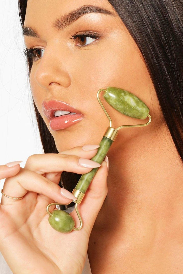Jade roller